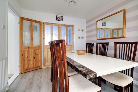 106 Warwick Road, Scunthorpe, DN16 1EU