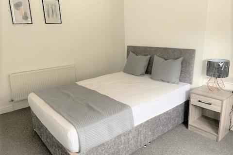 4 bedroom house share to rent - Liverpool Street, Salford