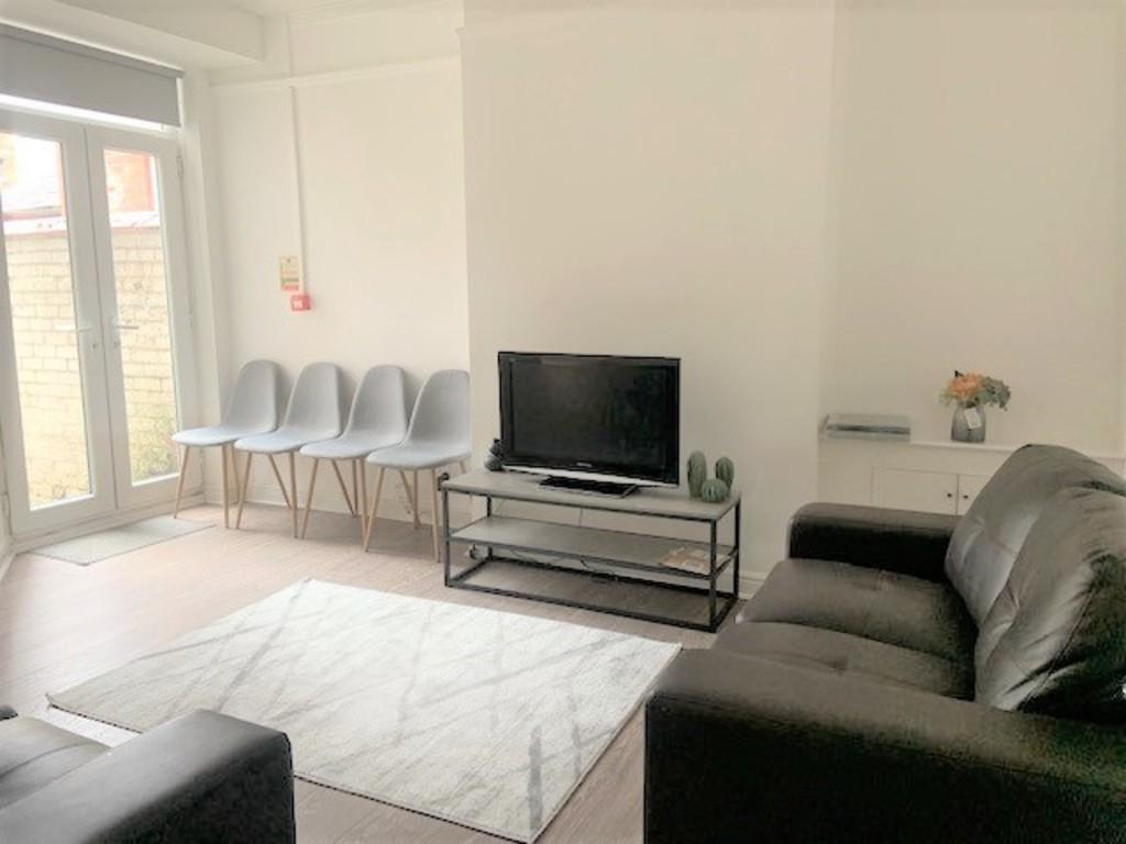 House in Salford, Greater Manchester - View 2