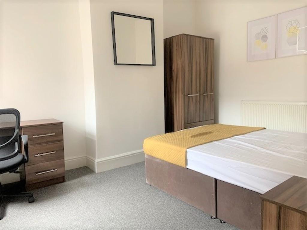 House in Salford, Greater Manchester - More