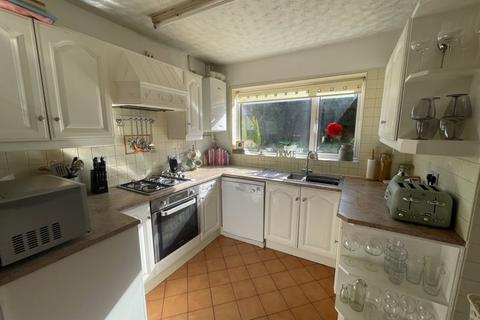 37 Brooklands Avenue, Walsall, WS6 6LF