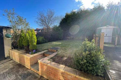 37 Brooklands Avenue, Walsall, WS6 6LF