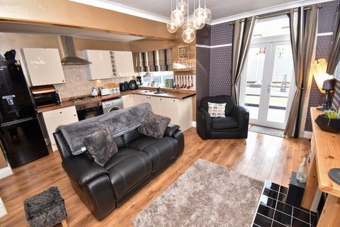 5 Auburn Grove, Blackpool, FY1 5NJ