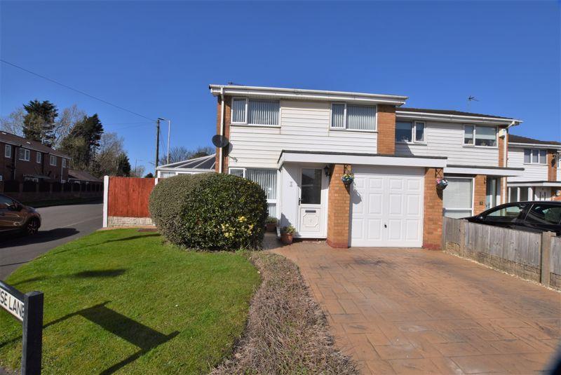 Carr House Lane, Moreton 3 bed semidetached house £200,000