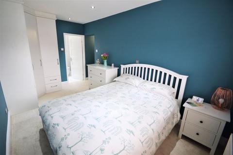 114 Frankby Road, West Kirby, Wirral, CH48 9UX