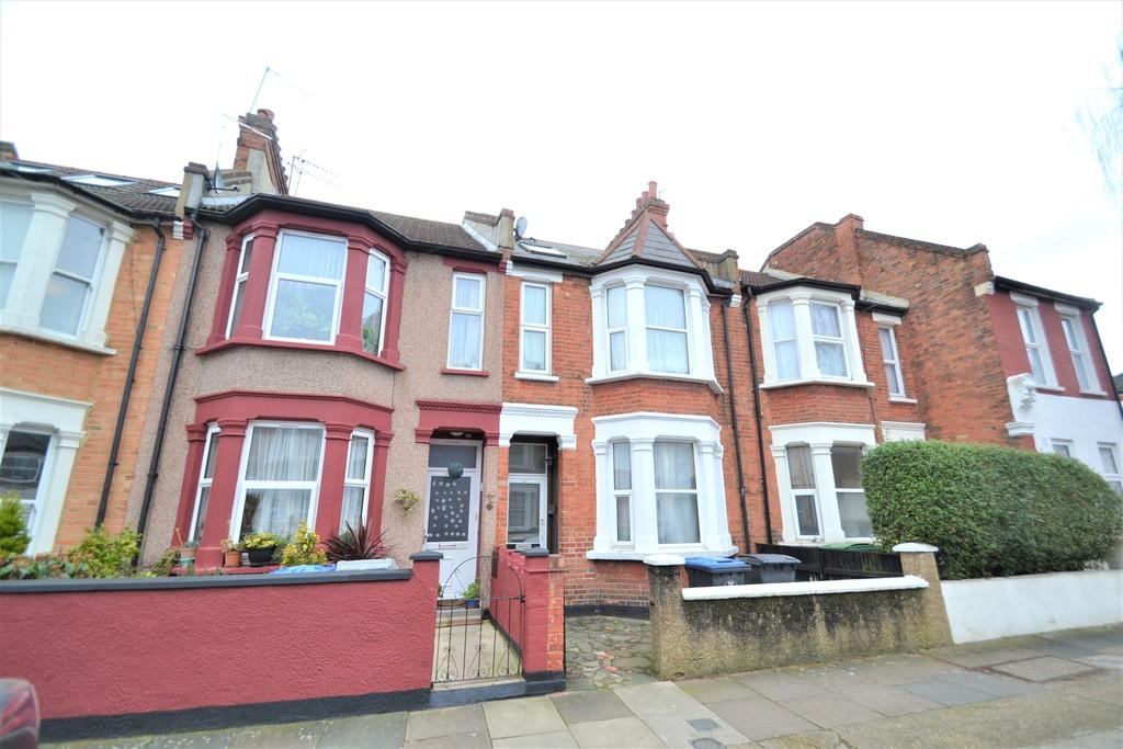 Burns Road, London 4 bed semidetached house £2,300 pcm (£531 pw)