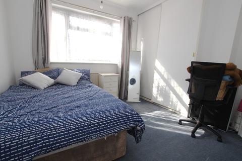 6 Andrew Close, Crayford, Dartford, DA1 4BX