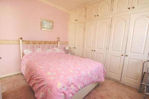 6 Andrew Close, Crayford, Dartford, DA1 4BX