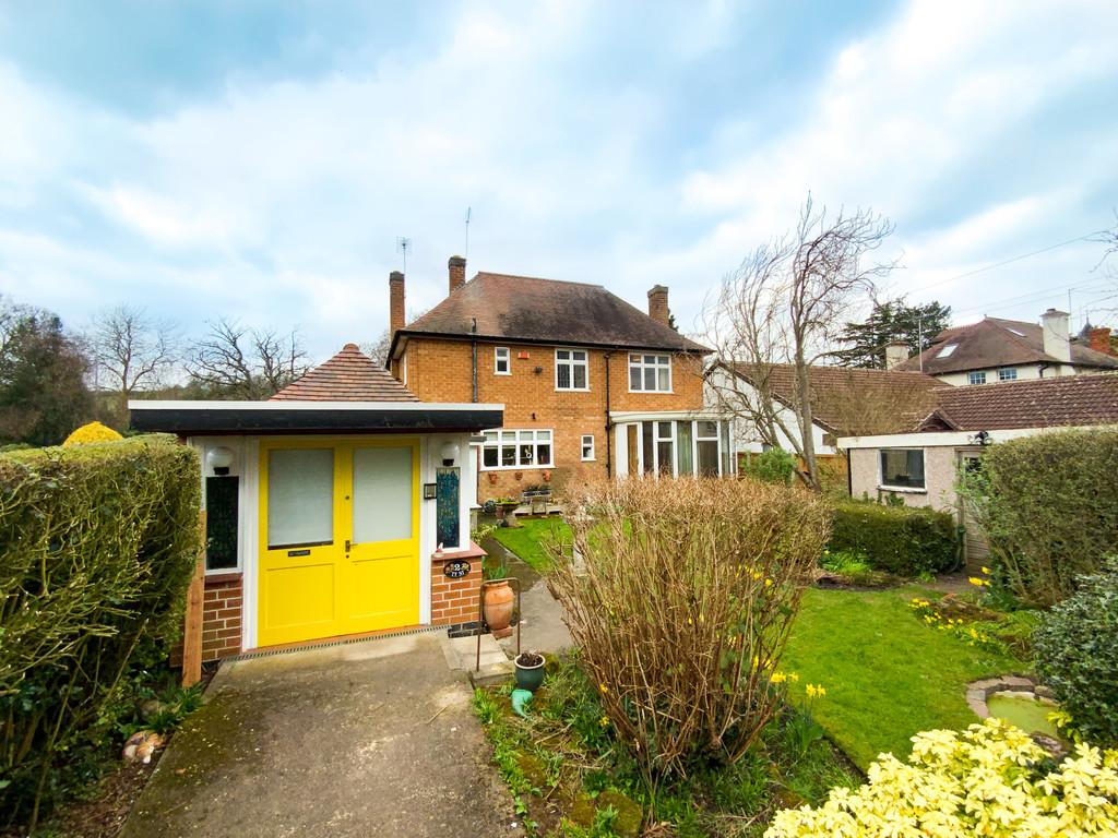 2 St. Helens Grove, Burton Joyce... 3 bed detached house £375,000