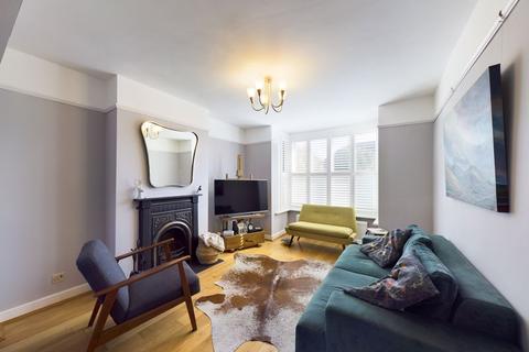 43 North Road, South Ockendon, RM15 6PT