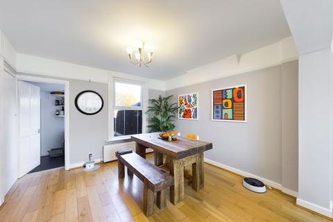 43 North Road, South Ockendon, RM15 6PT