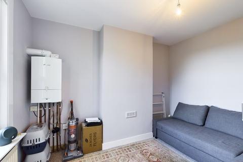 43 North Road, South Ockendon, RM15 6PT