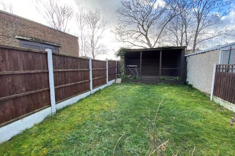 38 Elm Road, Aveley, South Ockendon, RM15 4SX