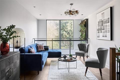 4, Eden House New Road, London, N8 8TA