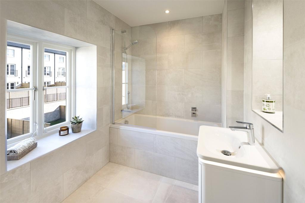 Main Bathroom