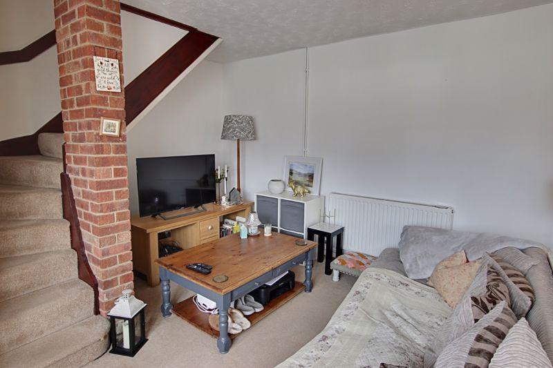 Ramsbury Walk, Trowbridge 1 bed terraced house £595 pcm (£137 pw)