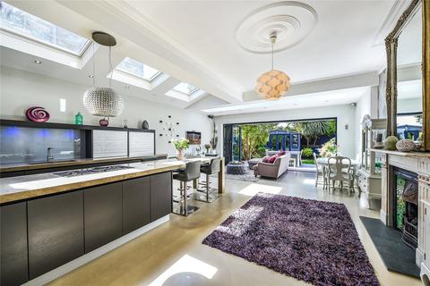 84 Airedale Avenue, London, W4 2NN