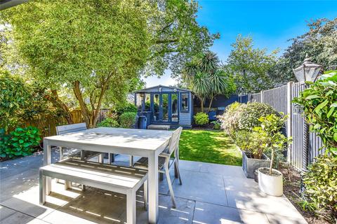 84 Airedale Avenue, London, W4 2NN