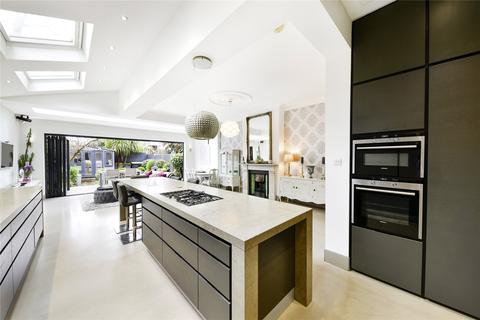 84 Airedale Avenue, London, W4 2NN