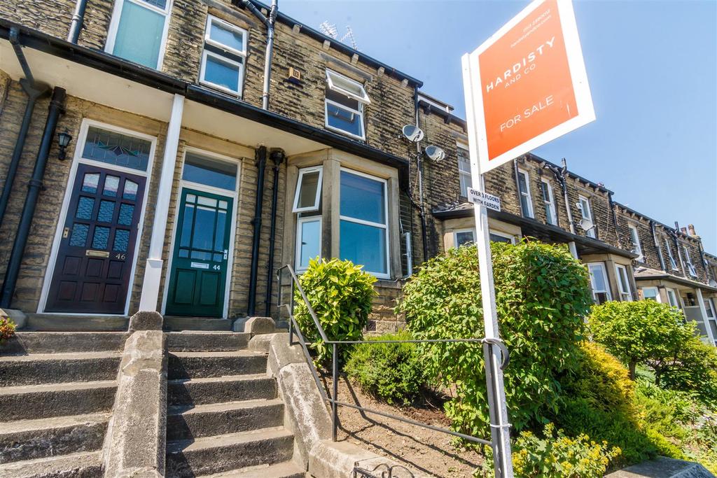 Woodhall Road, Calverley 3 bed terraced house £950 pcm (£219 pw)