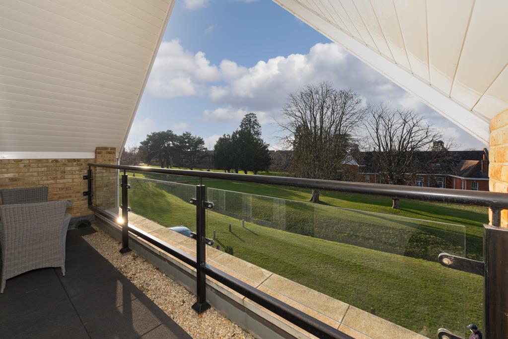 (Rightmove)  (20 of 28).jpg