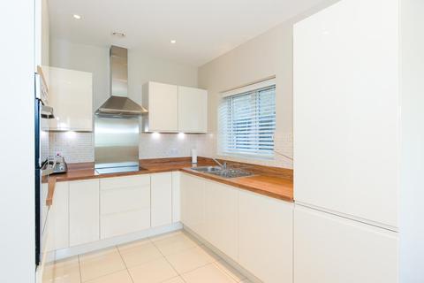7 Juniper Close, Epsom, KT19 8FT