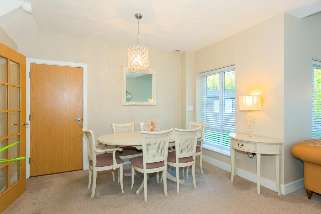 (Rightmove)  (6 of 28).jpg