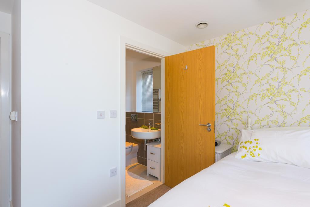 (Rightmove)  (15 of 28).jpg