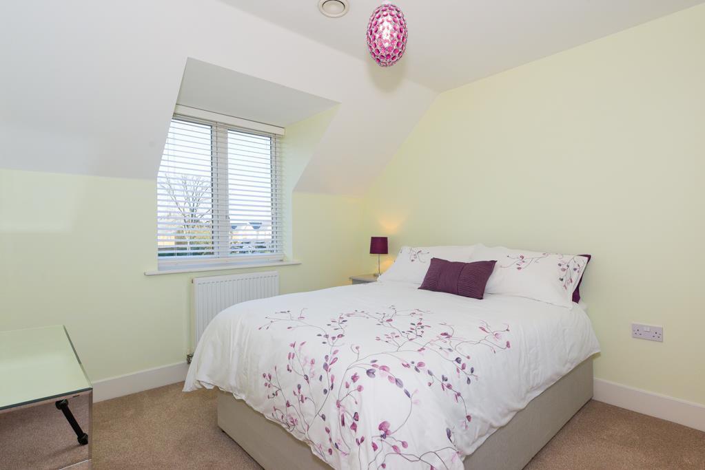 (Rightmove)  (23 of 28).jpg