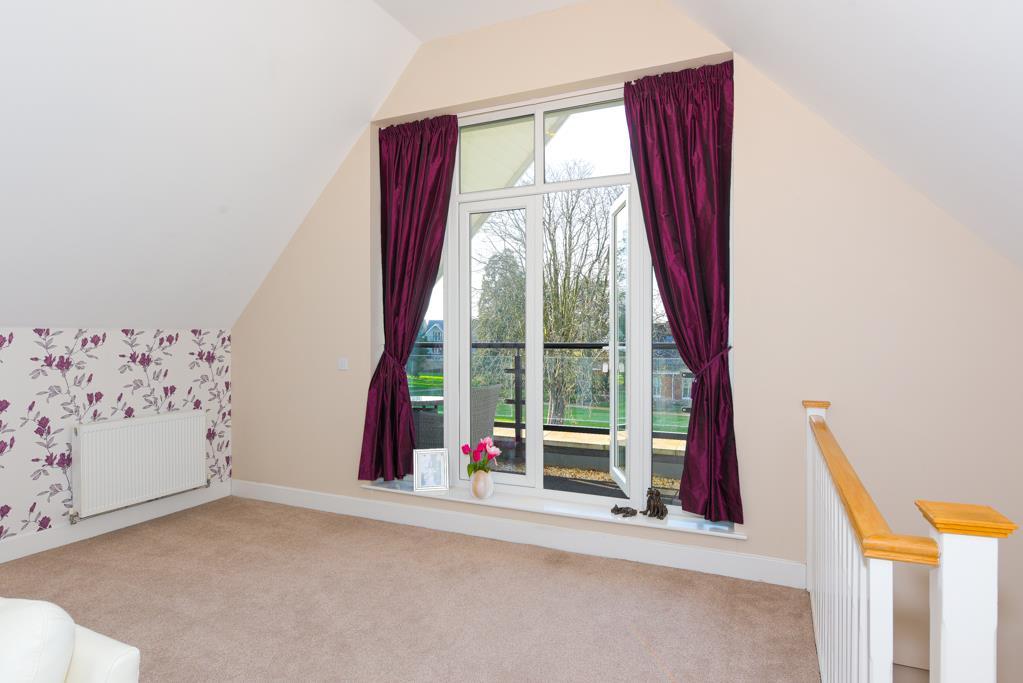 (Rightmove)  (19 of 28).jpg