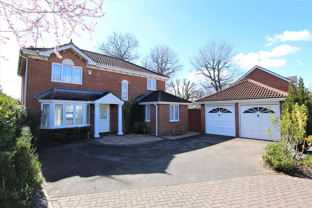 Bramble Gardens, Burgess Hill 4 bed detached house £600,000