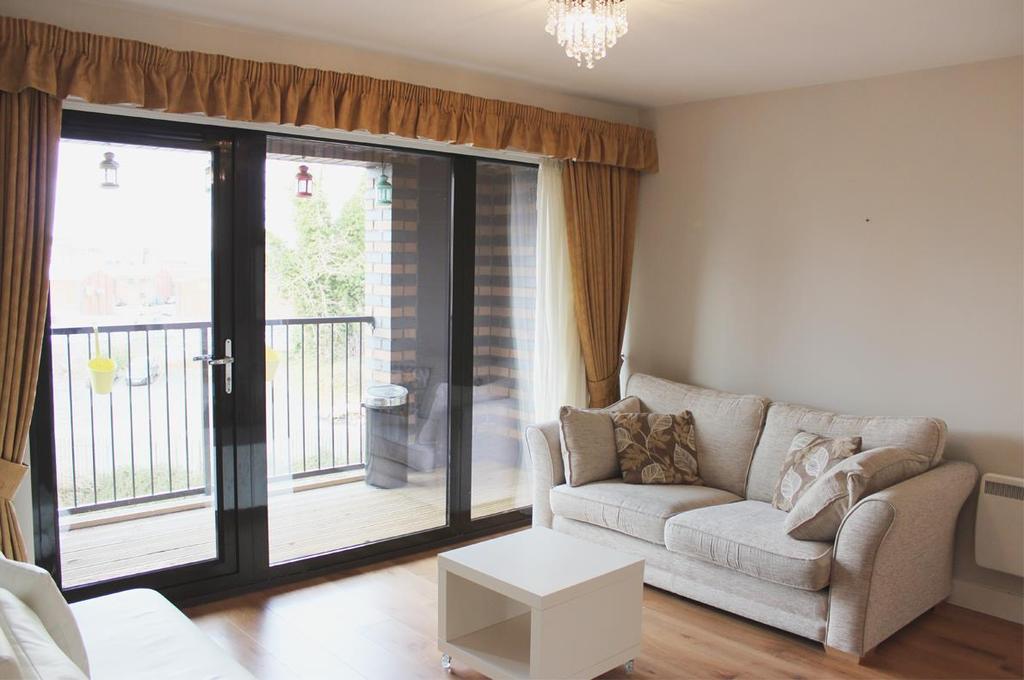 Lounge/Balcony