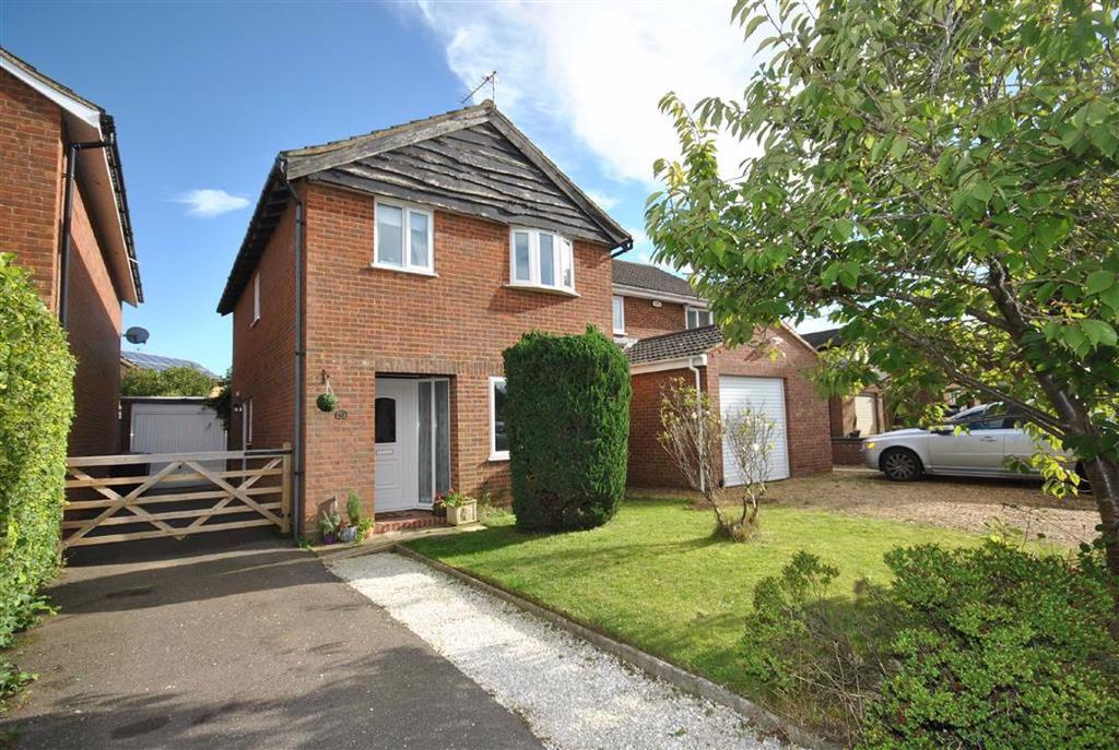 St Giles Park 4 bed detached house £315,000