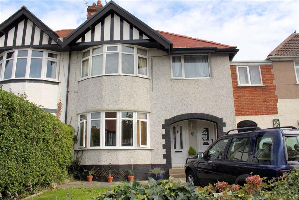 Queens Road, Craig Y Don, Llandudno, Conwy 1 bed apartment £126,000