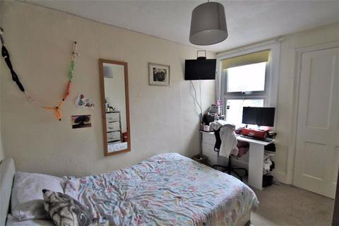 22 Station Road, Meopham, Gravesend, DA13 0LX