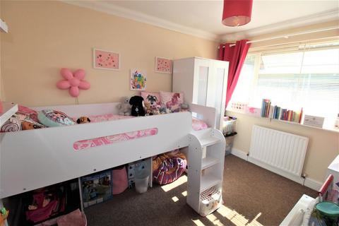 36 Admirals Walk, Minster On Sea, Sheerness, ME12 3BB
