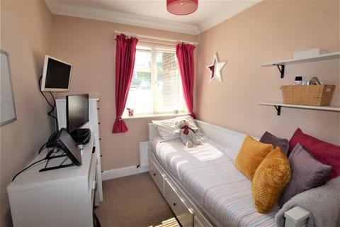 36 Admirals Walk, Minster On Sea, Sheerness, ME12 3BB