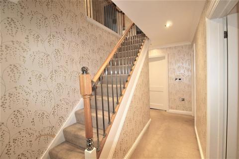 Sonny House Westcliff Drive, Minster On Sea, Sheerness, ME12 2LR