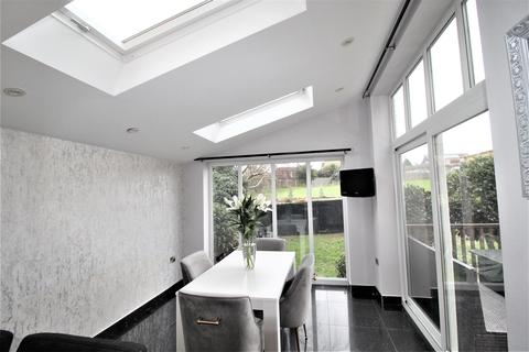Sonny House Westcliff Drive, Minster On Sea, Sheerness, ME12 2LR