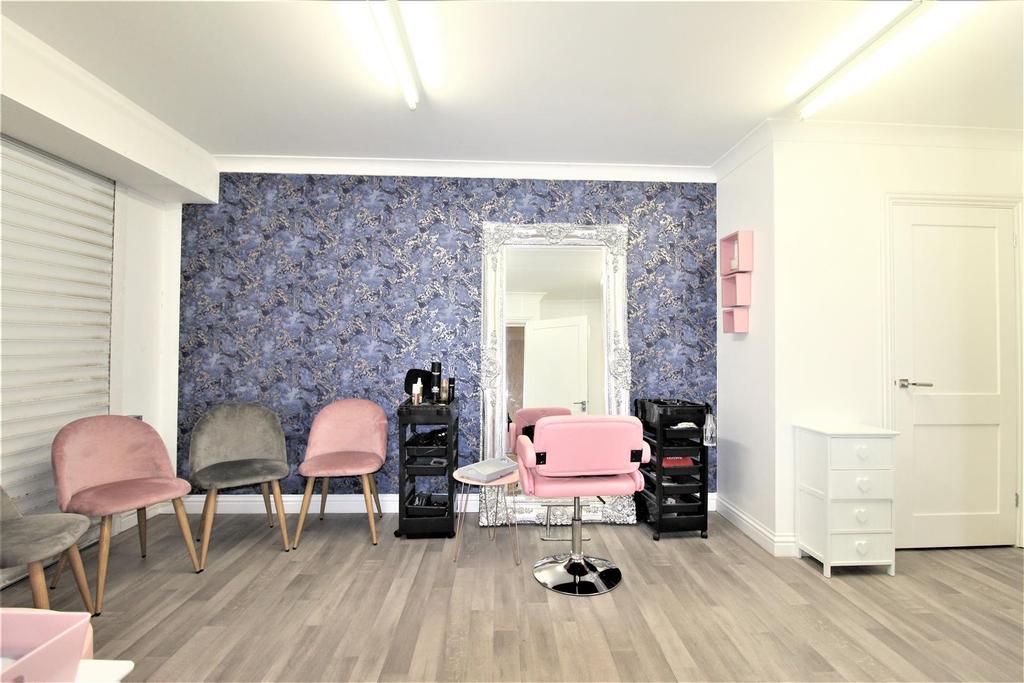 Office/salon/garage