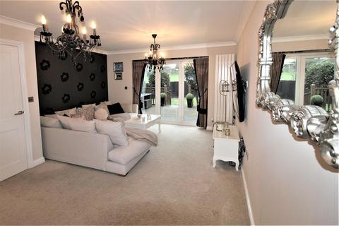 Sonny House Westcliff Drive, Minster On Sea, Sheerness, ME12 2LR