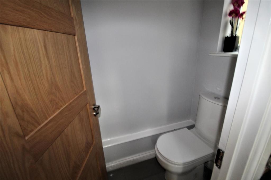 Cloakroom w.c
