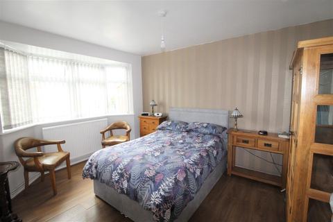 50 Abbey View Drive, Minster On Sea, Sheerness, ME12 2JG