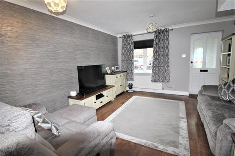 8 Mount Field, Queenborough, ME11 5DB