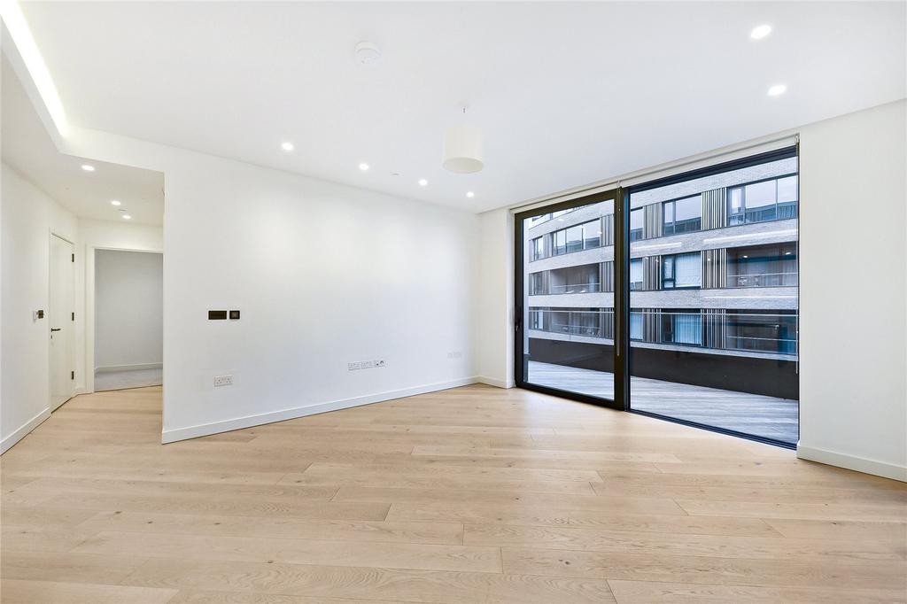Wood Crescent, London, W12 2 bed apartment - £1,025,000