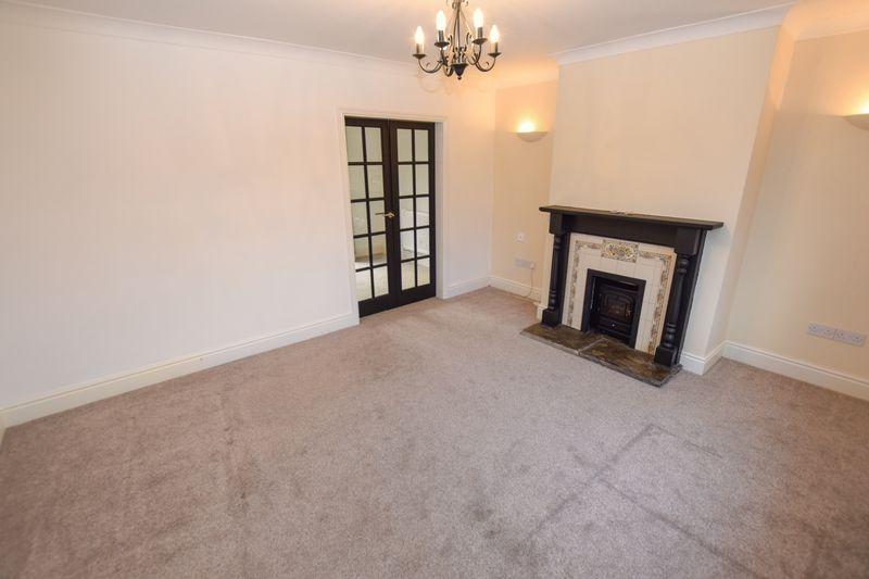 Greenfields Avenue, Appleton... 2 bed terraced house £1,100 pcm (£254 pw)