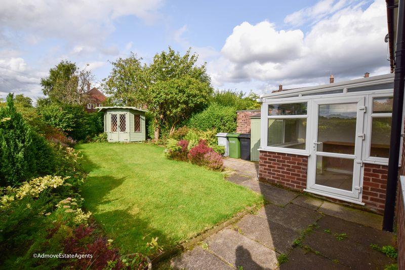 Stamford Road, Little Bollington... 3 bed mews £275,000