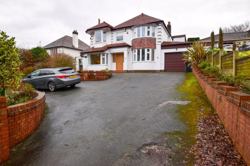 London Road, Appleton, WA4 5JB 5 bed detached house £775,000