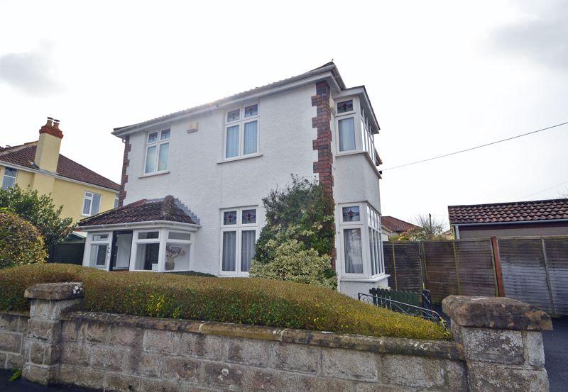 West Croft, Clevedon 4 bed detached house £1,200 pcm (£277 pw)