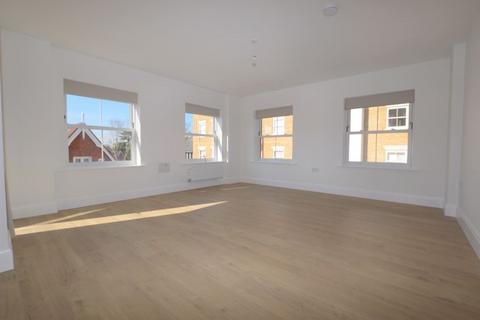 2 bedroom flat to rent, 2 Bedroom 2 Bathroom Apartment with Balcony & Parking, Sovereign Place, Tunbridge Wells